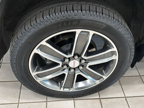 Used 2019 GMC Acadia Denali w/ Technology Package image 34