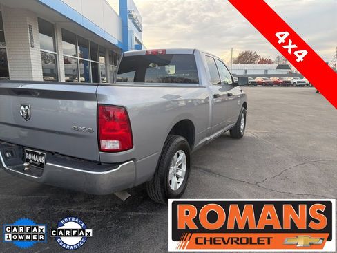 Used 2024 RAM 1500 Classic SLT image 3