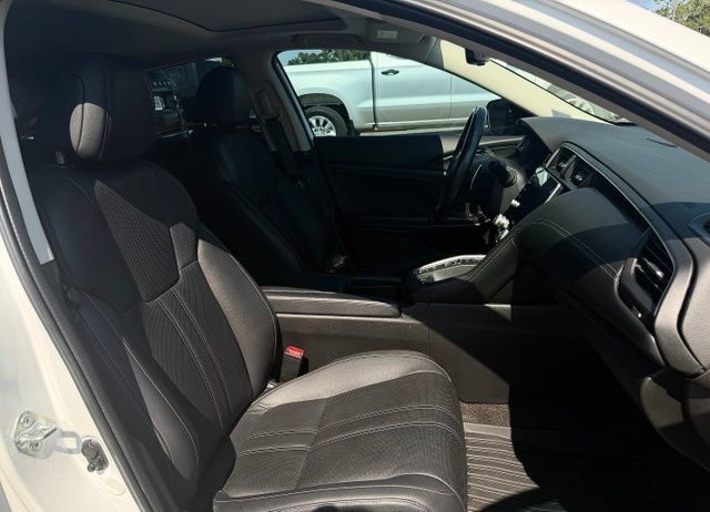 Used 2022 Honda Insight Touring image 17