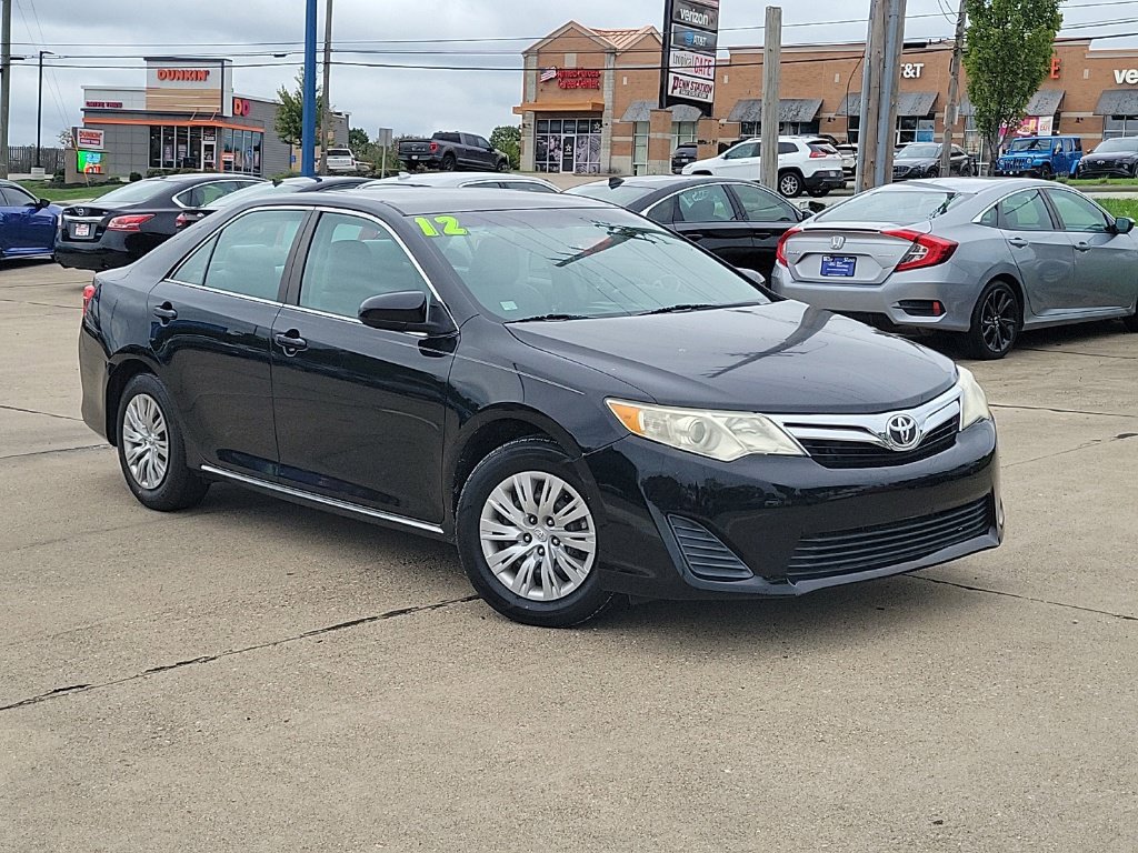 Used 2012 Toyota Camry LE FWD image 28