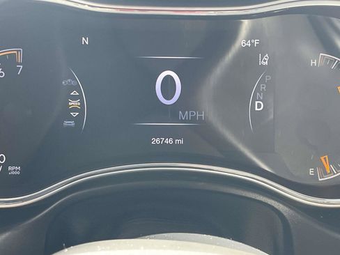 Used 2021 Jeep Grand Cherokee Summit AWD/4WD image 34