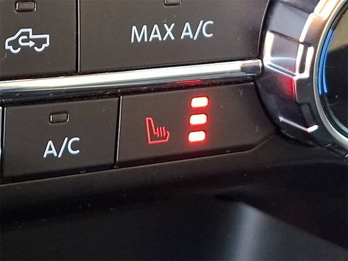 Certified 2021 Ford F150 XLT w/ Equipment Group 302A High image 28