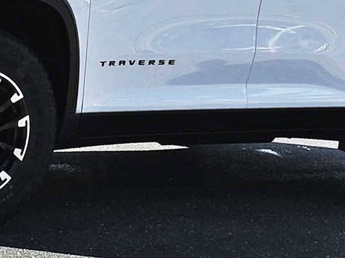 New 2026 Chevrolet Traverse Z71 image 30