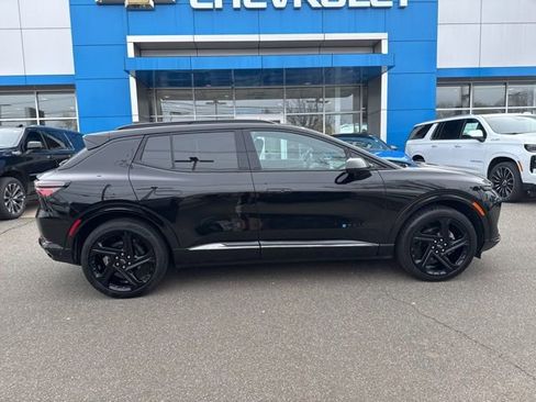 Used 2024 Chevrolet Equinox EV RS image 5