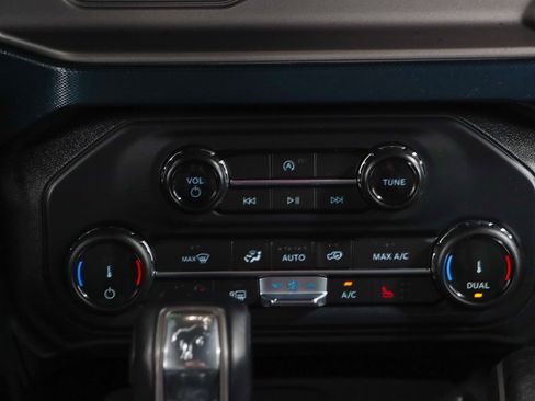 Used 2022 Ford Bronco Outer Banks image 21