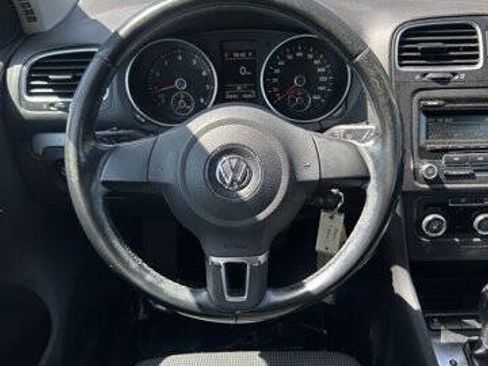 Used 2013 Volkswagen Golf 4-Door image 14