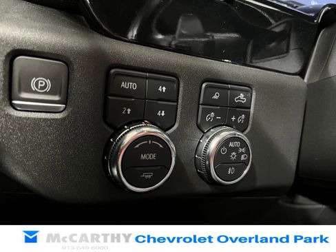 Used 2023 GMC Sierra 1500 SLT w/ SLT Convenience Package image 16