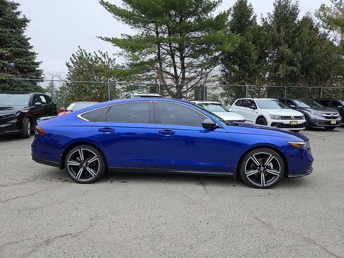 Used 2023 Honda Accord Sport image 8