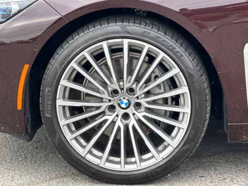 Used 2020 BMW 740i image 25