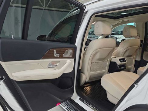 Used 2026 Mercedes-Benz GLS 450 4MATIC image 15