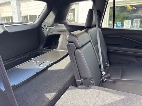 Used 2023 Honda Passport EX-L image 10
