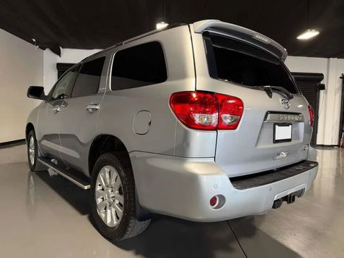 Used 2013 Toyota Sequoia Platinum AWD/4WD image 6