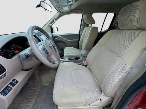 Used 2017 Nissan Frontier SV RWD image 12