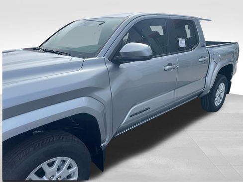 New 2026 Toyota Tacoma SR5 AWD/4WD image 3