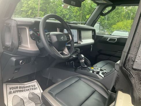 New 2026 Ford Bronco Outer Banks w/ Sasquatch Package AWD/4WD image 15