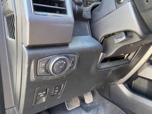 Used 2020 Ford F150 XLT w/ Equipment Group 302A Luxury AWD/4WD image 11