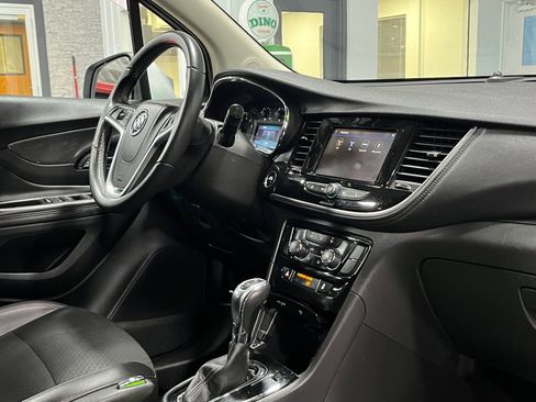 Certified 2022 Buick Encore Preferred w/ Safety Package image 8