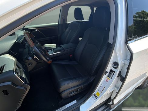 Used 2020 Lexus RX 350L Premium w/ Premium Package AWD/4WD image 9