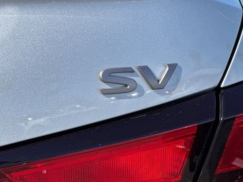 Certified 2023 Nissan Altima 2.5 SV FWD image 32