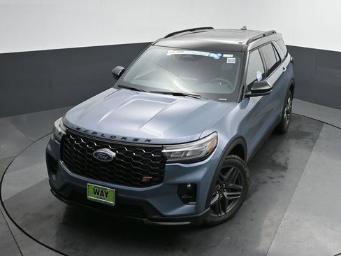 New 2026 Ford Explorer ST w/ Sun And Sound Package image 37