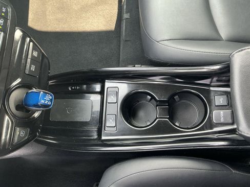 Used 2022 Toyota Prius XLE w/ Advanced Technology Package AWD/4WD image 24