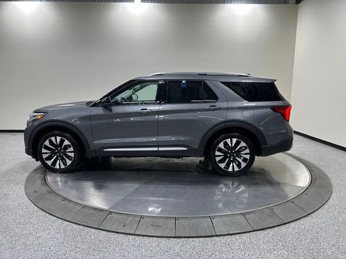 New 2026 Ford Explorer Platinum w/ LUX Leather Package AWD/4WD image 9