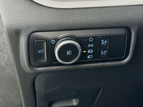 Certified 2023 Ford Explorer XLT w/ Equipment Group 202A AWD/4WD image 16