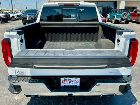 Used 2021 GMC Sierra 1500 SLT AWD/4WD image 17
