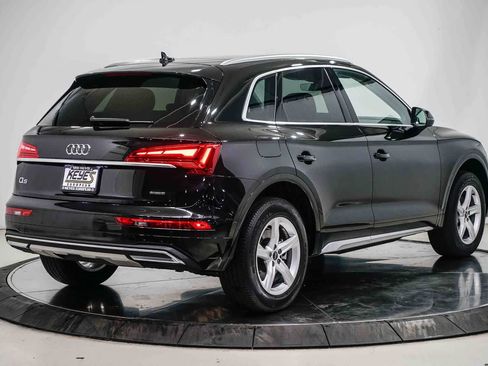 Used 2023 Audi Q5 2.0T Premium w/ Convenience Package image 4