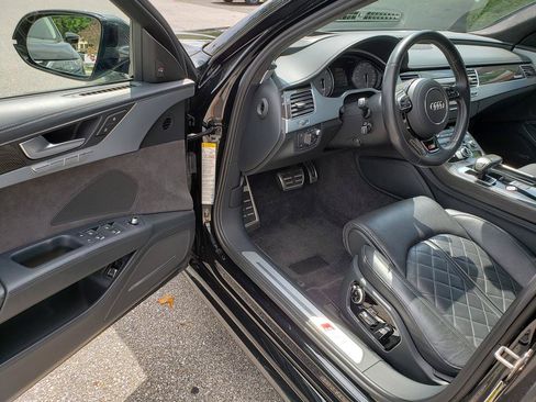Used 2017 Audi S8 Plus AWD/4WD image 8
