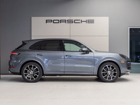 New 2026 Porsche Cayenne image 8