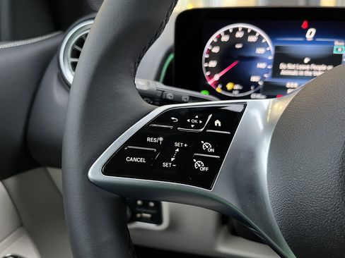 New 2026 Mercedes-Benz GLB 250 image 26