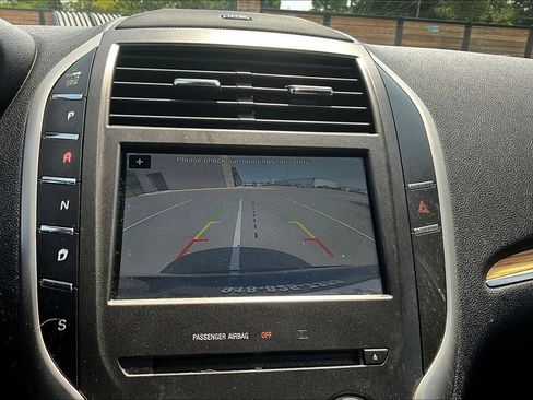 Used 2016 Lincoln MKC Select w/ Select Plus Package FWD image 23
