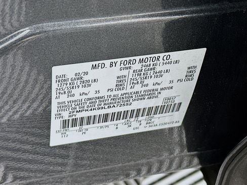 Used 2020 Ford Edge Titanium w/ Equipment Group 301A image 12