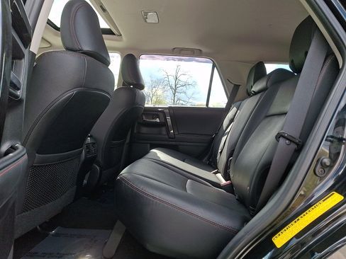 Used 2023 Toyota 4Runner TRD Off-Road Premium w/ Off Road Premium Plus Package AWD/4WD image 10