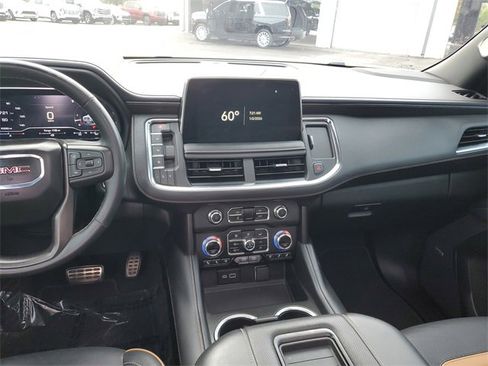 Used 2024 GMC Yukon AT4 w/ Technology Package image 13