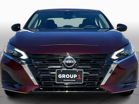 Used 2024 Nissan Altima 2.5 SV image 4