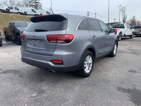 Used 2020 Kia Sorento L image 10