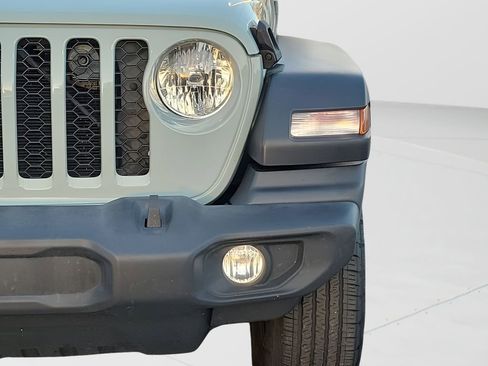 Used 2024 Jeep Wrangler Sport image 10