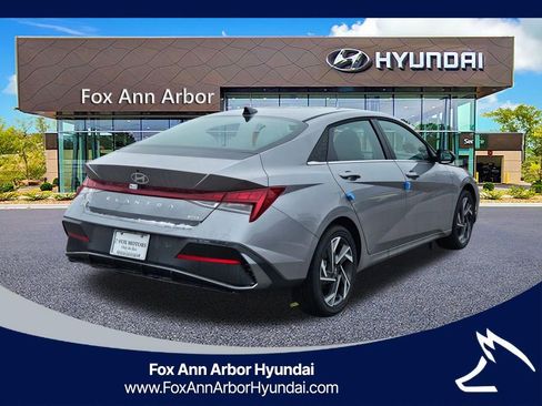 New 2026 Hyundai Elantra Limited FWD image 5