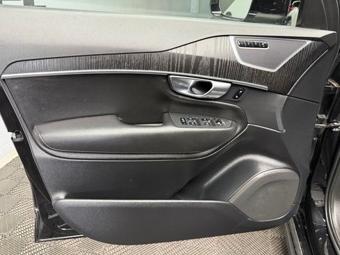 Used 2020 Volvo XC90 T6 Momentum w/ Protection Package Premier AWD/4WD image 36