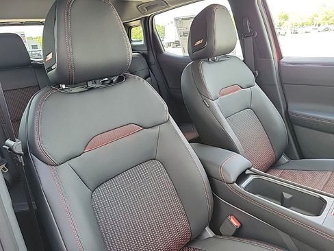 New 2025 Nissan Kicks SR w/ SR Premium Package image 13