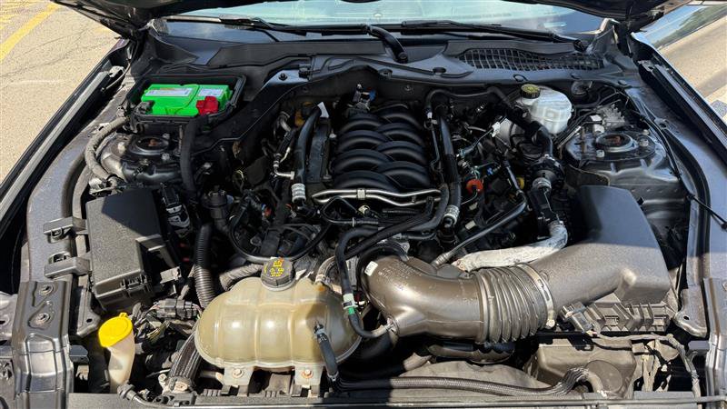 Used 2018 Ford Mustang GT RWD image 17