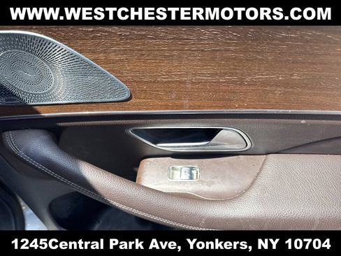 Used 2020 Mercedes-Benz GLE 350 4MATIC w/ Premium Package image 19