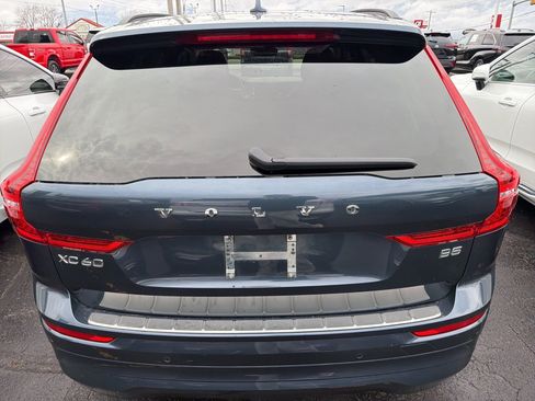 Used 2023 Volvo XC60 B5 Core w/ Climate Package image 9