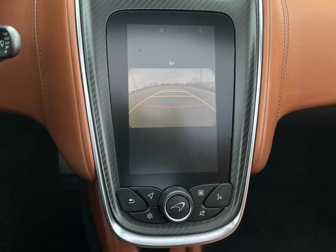 Used 2017 McLaren 570S image 31