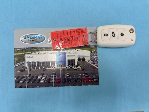 Used 2014 Volkswagen Beetle R-Line image 4