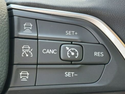 New 2025 Jeep Grand Cherokee Laredo RWD image 21