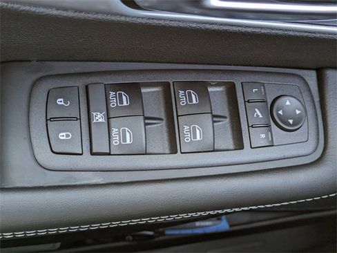 New 2026 Chrysler Pacifica Select image 24