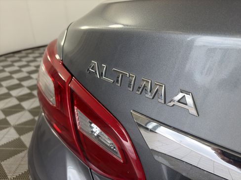 Used 2018 Nissan Altima 2.5 S w/ S Convenience Package image 16